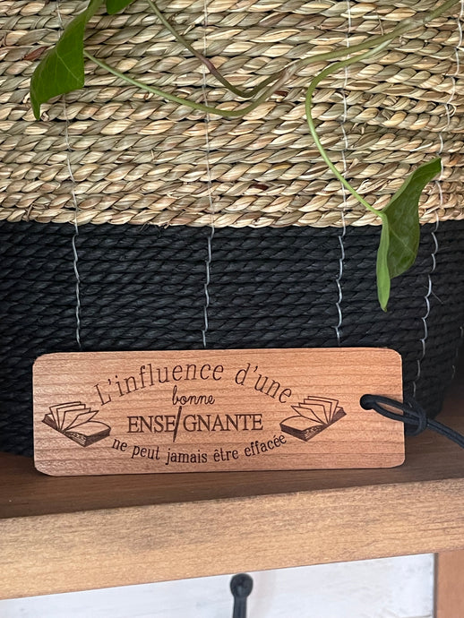Signet pour enseignante pour cadeau reconnaissance. Expédition gratuite
