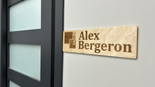 Charger l'image dans la galerie, Plaques de porte de bureau corporatives en bois personnalisées