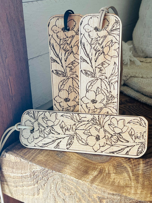 Magnifique signet fleurs en bois d'érable. Expédition gratuite