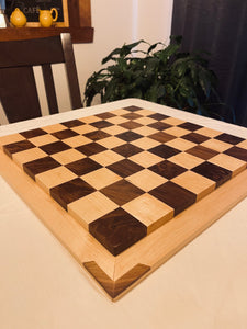 Échiquier authentique jeu d'échecs prêt à jouer avec pions inclus. Livraison gratuite