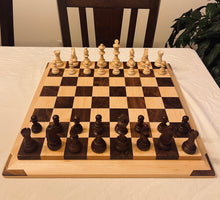 Charger l&#39;image dans la galerie, Échiquier authentique jeu d&#39;échecs prêt à jouer avec pions inclus. Livraison gratuite